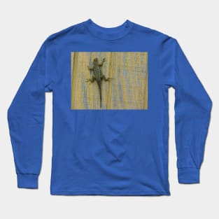 Climbing the wall Long Sleeve T-Shirt